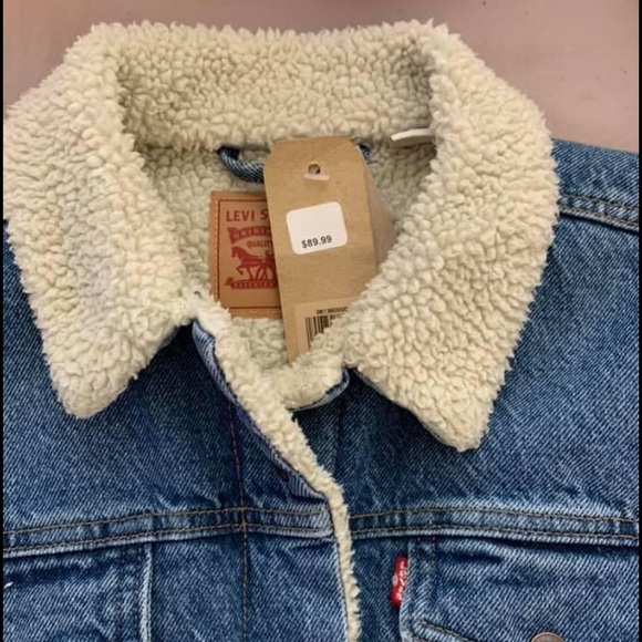 Levi’s Jacket - Picture 3 of 3